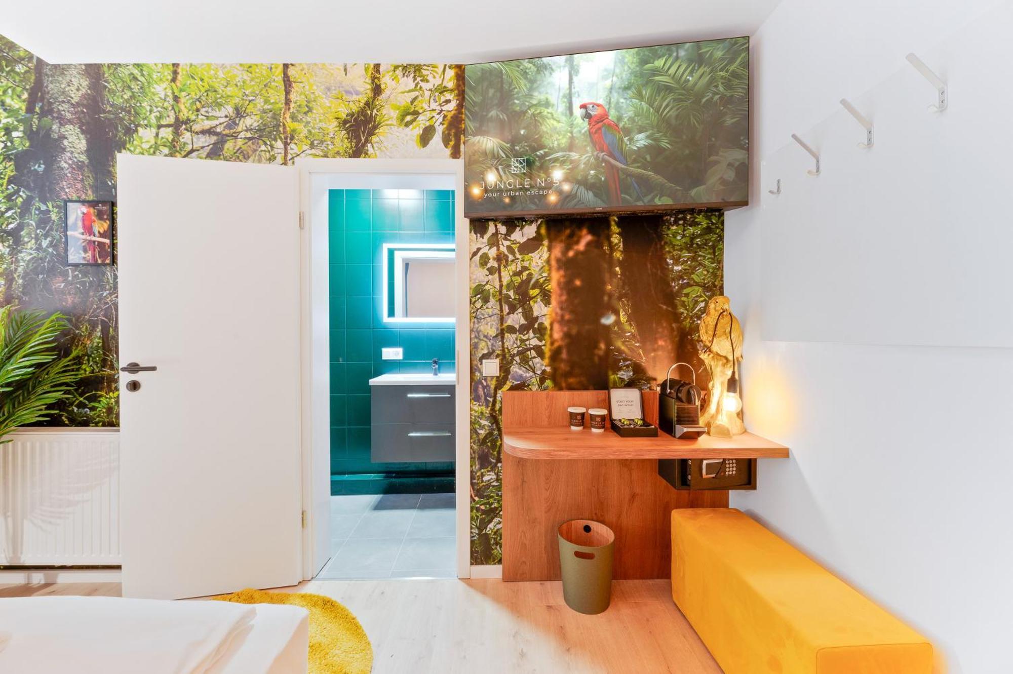 Jungle No5 Boutique Hotel - Stuttgart City-Center Szoba fotó