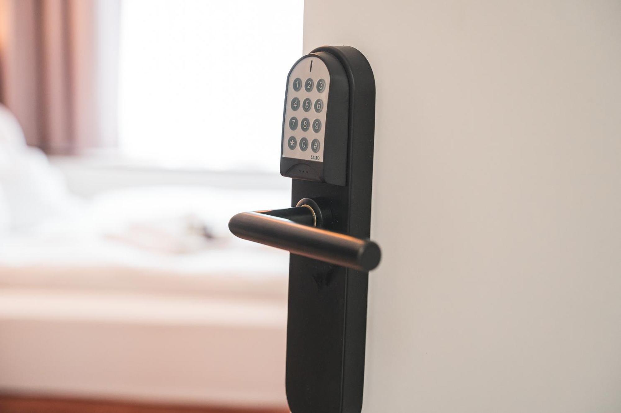 Jungle No5 Boutique Hotel - Stuttgart City-Center Kültér fotó