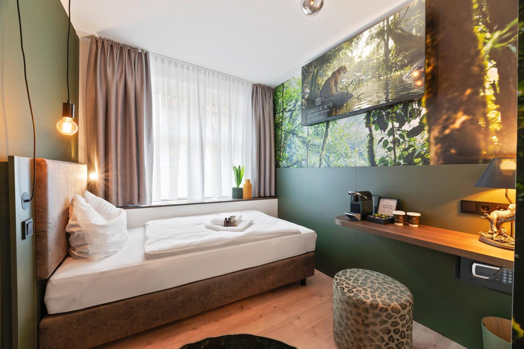 Jungle No5 Boutique Hotel - Stuttgart City-Center Kültér fotó